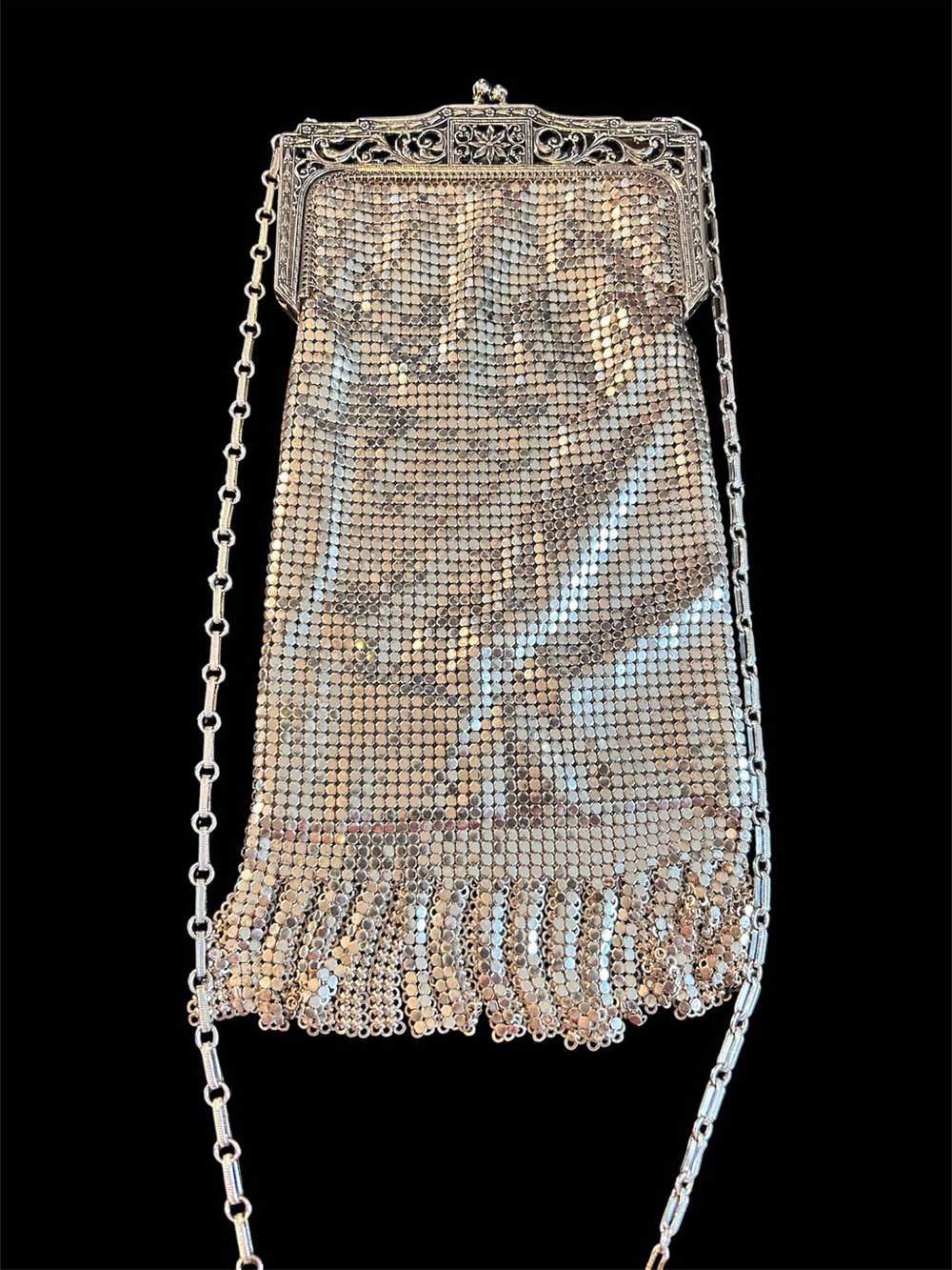 Vintage 1920’s Metal  Mesh Whiting  & Davis Evening Bag - Mint condition